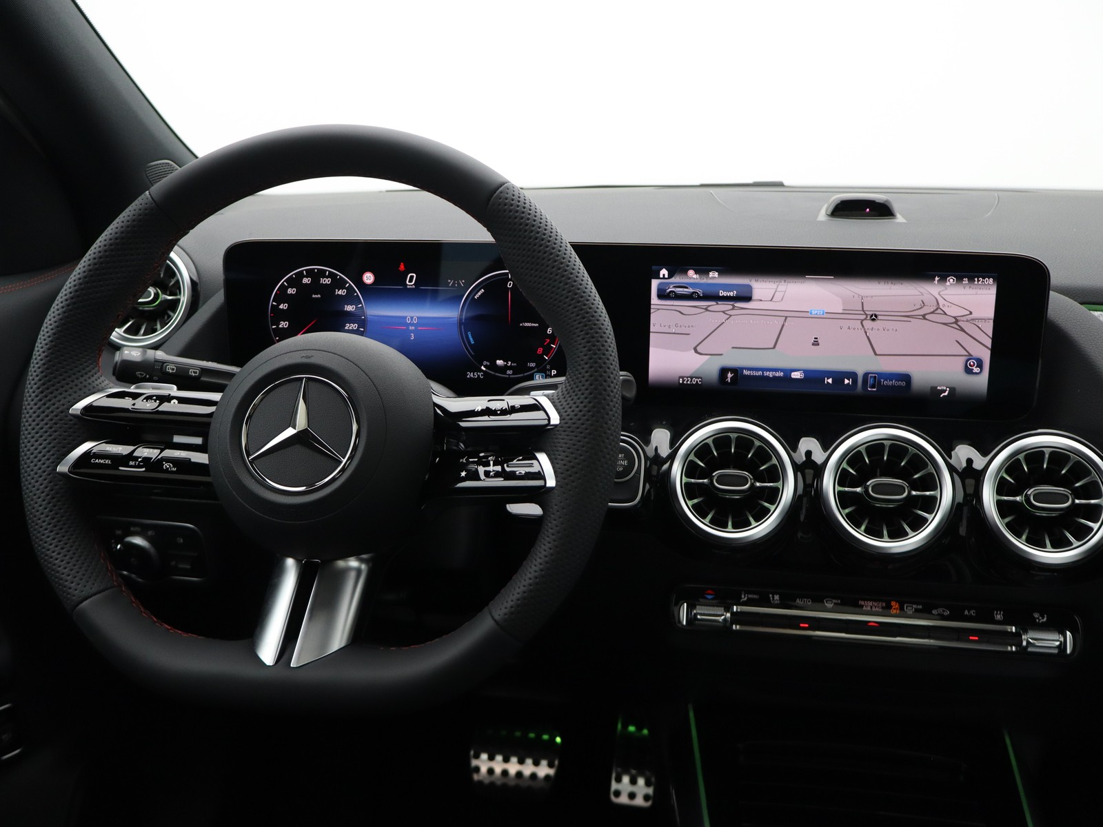 12 - Mercedes GLA 250 e plug-in hybrid amg line extra 8g-dct