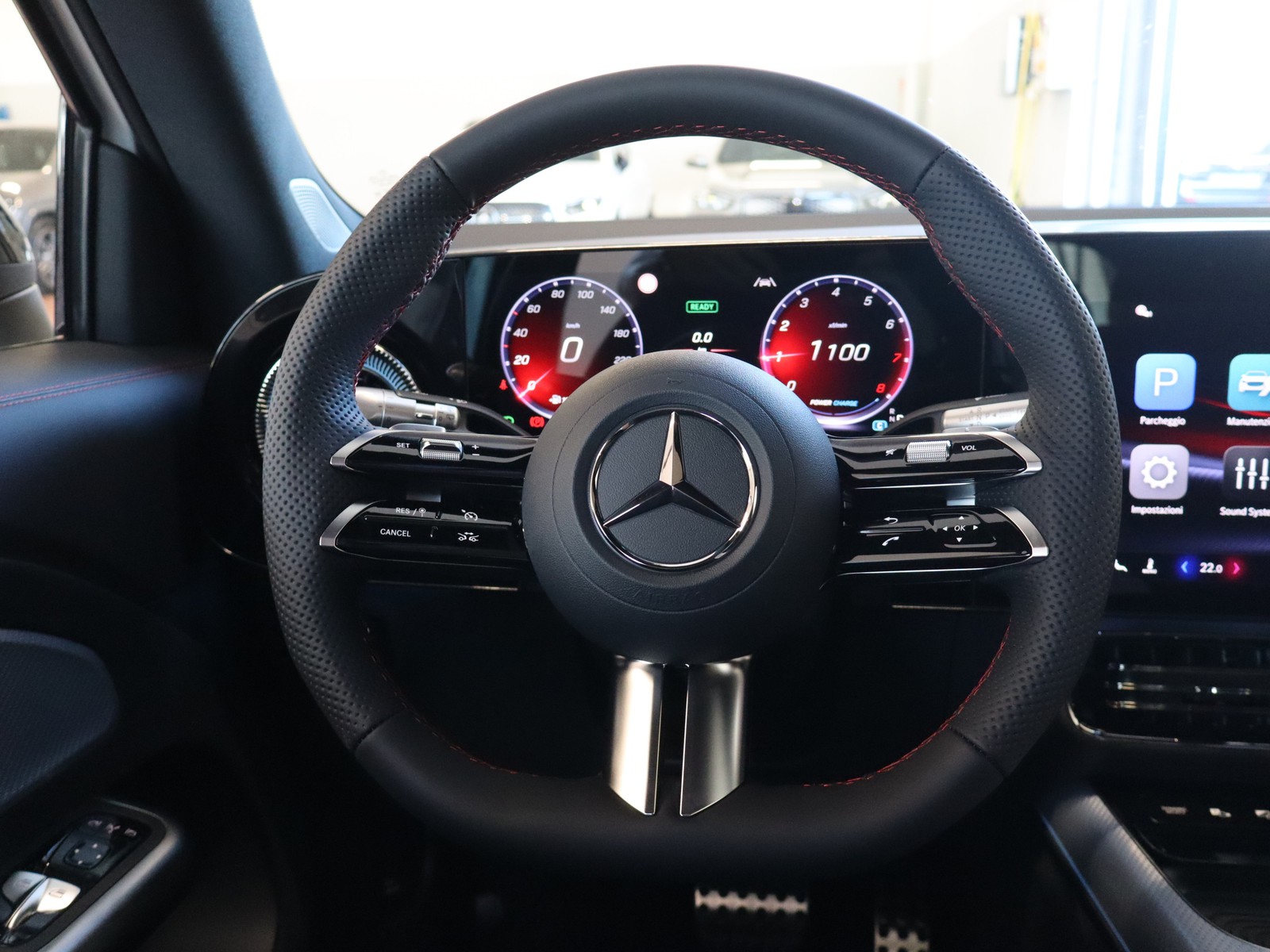15 - Mercedes GLB 200