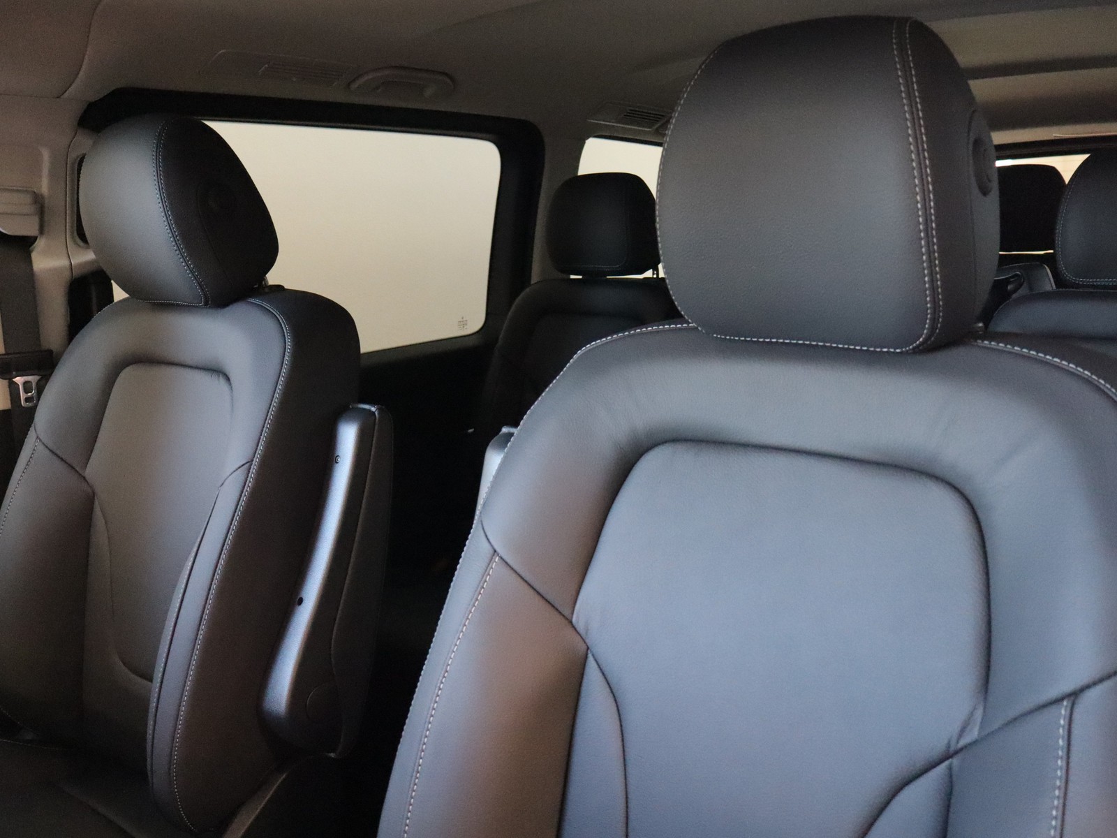 6 - Mercedes Vans Classe V V 250 d AVANTGARDE Extralong
