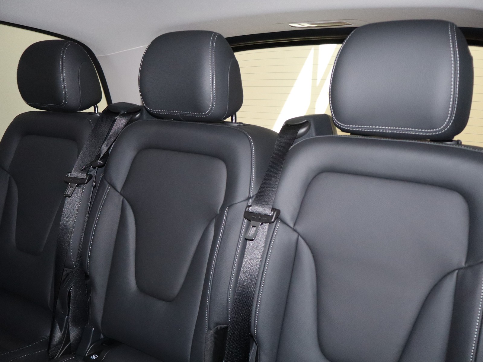 8 - Mercedes Vans Classe V V 250 d AVANTGARDE Extralong