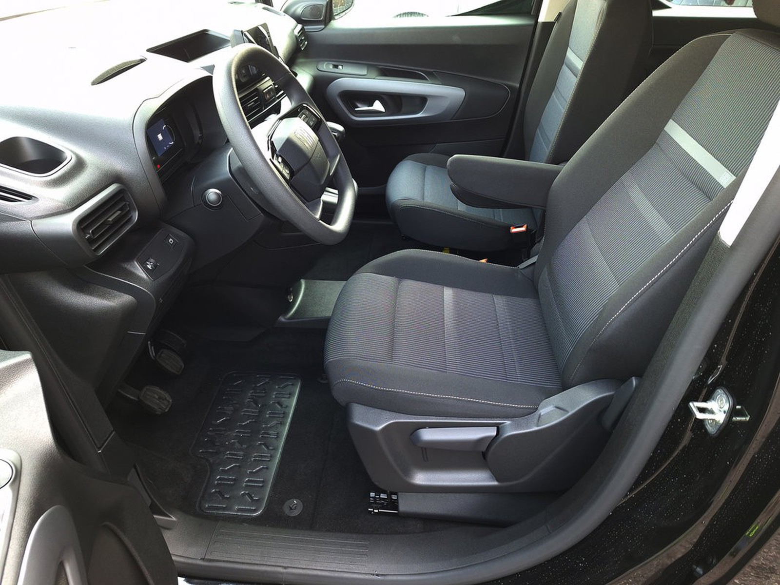 12 - Fiat Doblò passo corto 1.5 diesel 130cv doblo