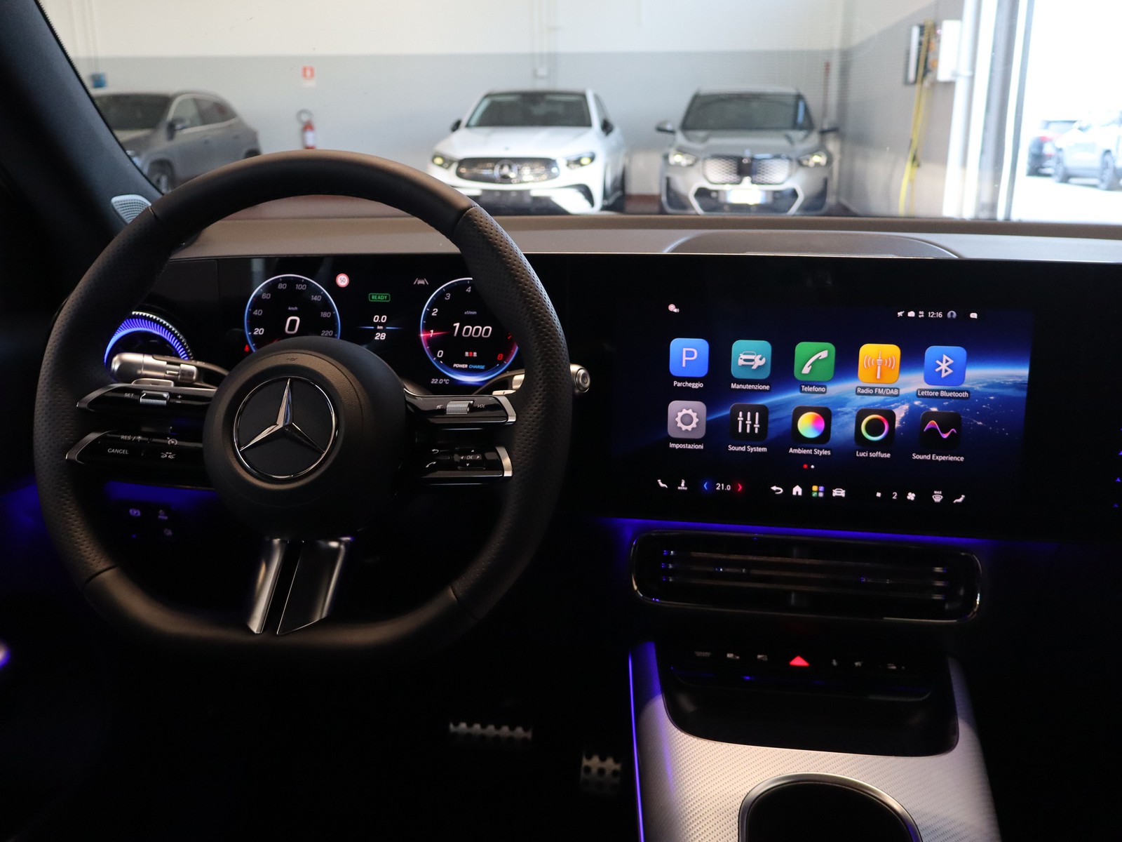 12 - Mercedes GLB 200 advanced plus 8g-edct