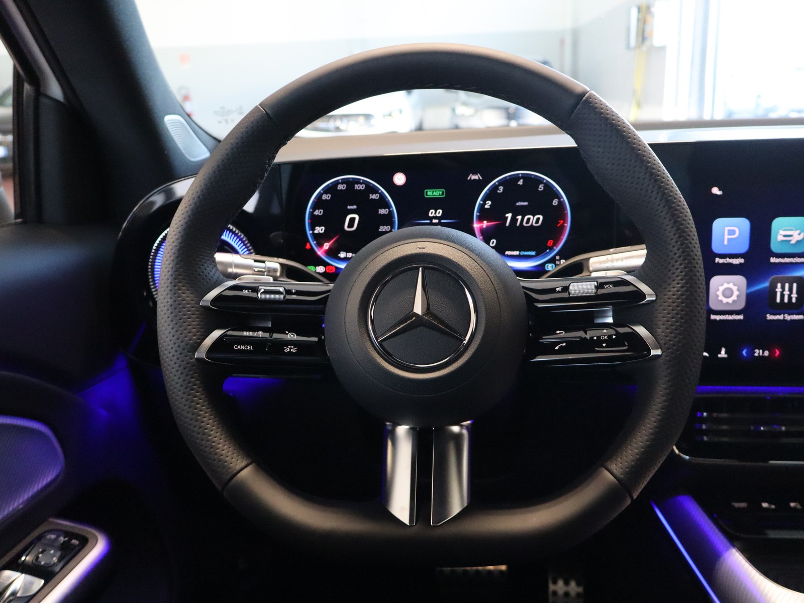 15 - Mercedes GLB 200 advanced plus 8g-edct