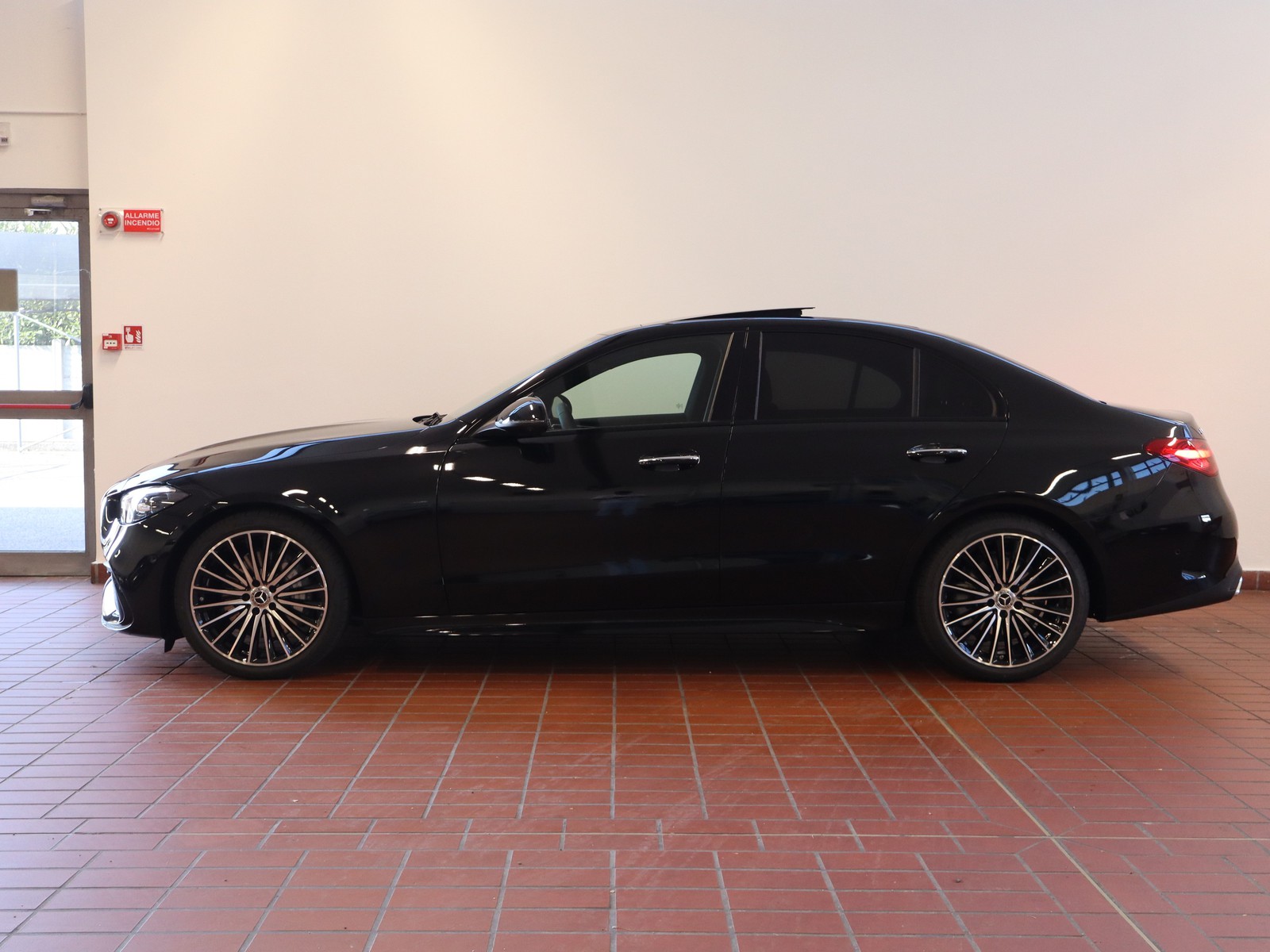 3 - Mercedes Classe C berlina 300 d mild hybrid amg line premium 4matic 9g-tronic