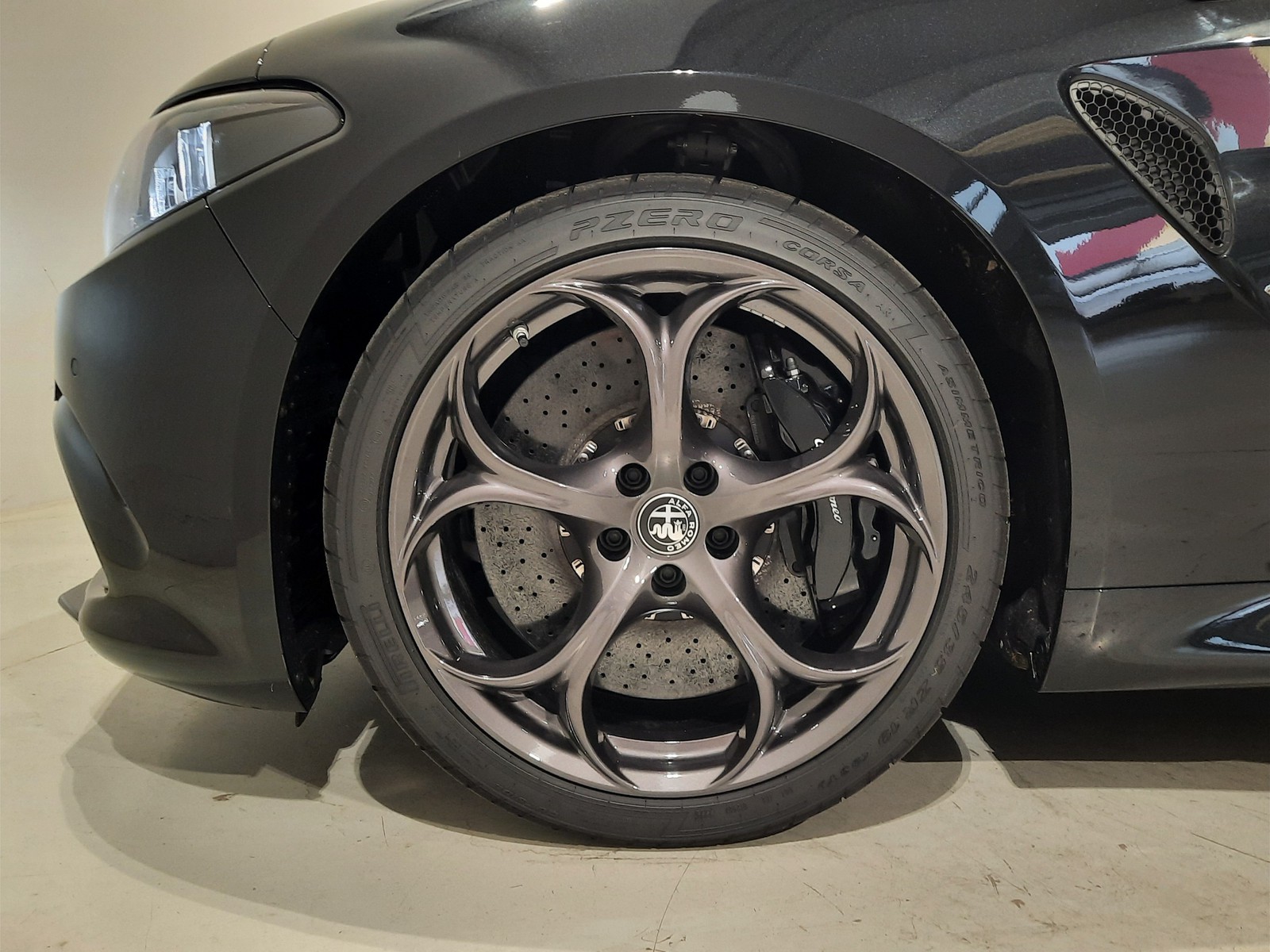 22 - Alfa Romeo Giulia 2.9 v6 520cv quadrifoglio super sport at8