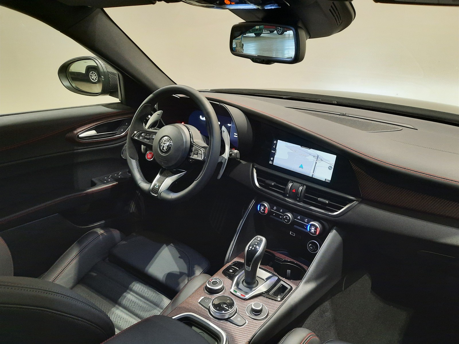5 - Alfa Romeo Giulia 2.9 v6 520cv quadrifoglio super sport at8