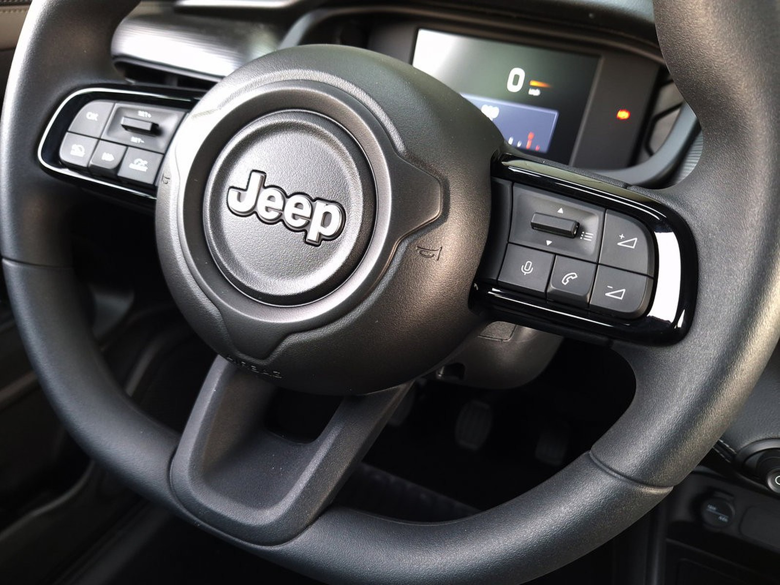 20 - Jeep Avenger 1.2 turbo 100cv longitude fwd