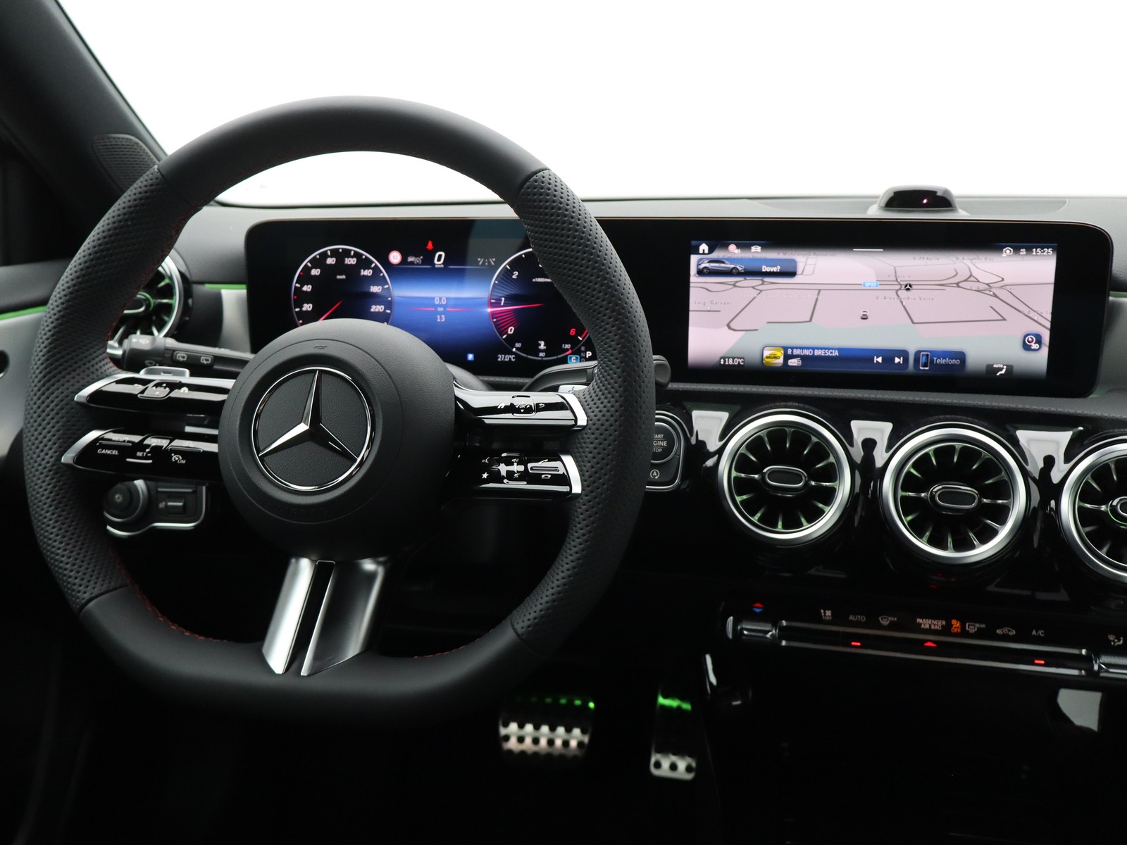 12 - Mercedes Classe A 180 d amg line extra speedshift dct amg 8g