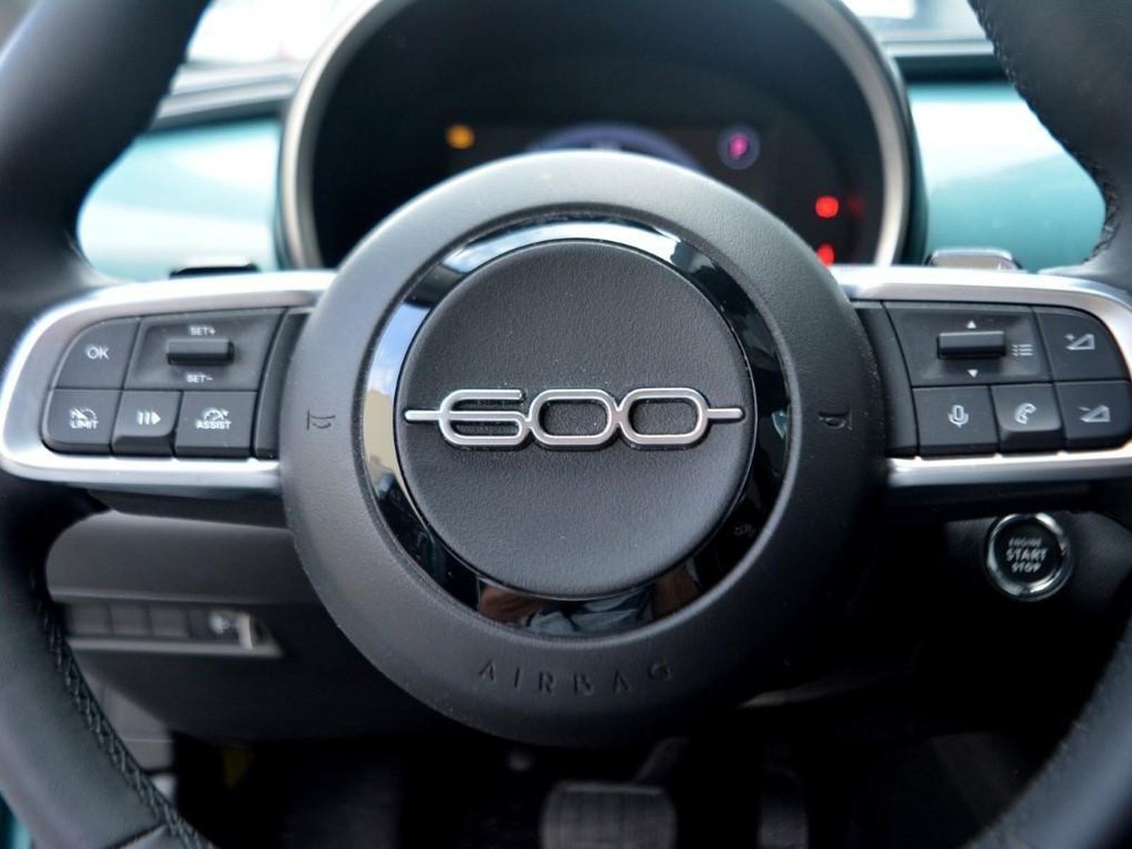16 - Fiat 600 1.2 hybrid 145cv edct