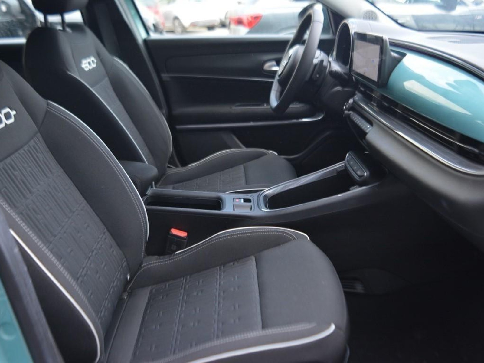 5 - Fiat 600 1.2 hybrid 145cv edct