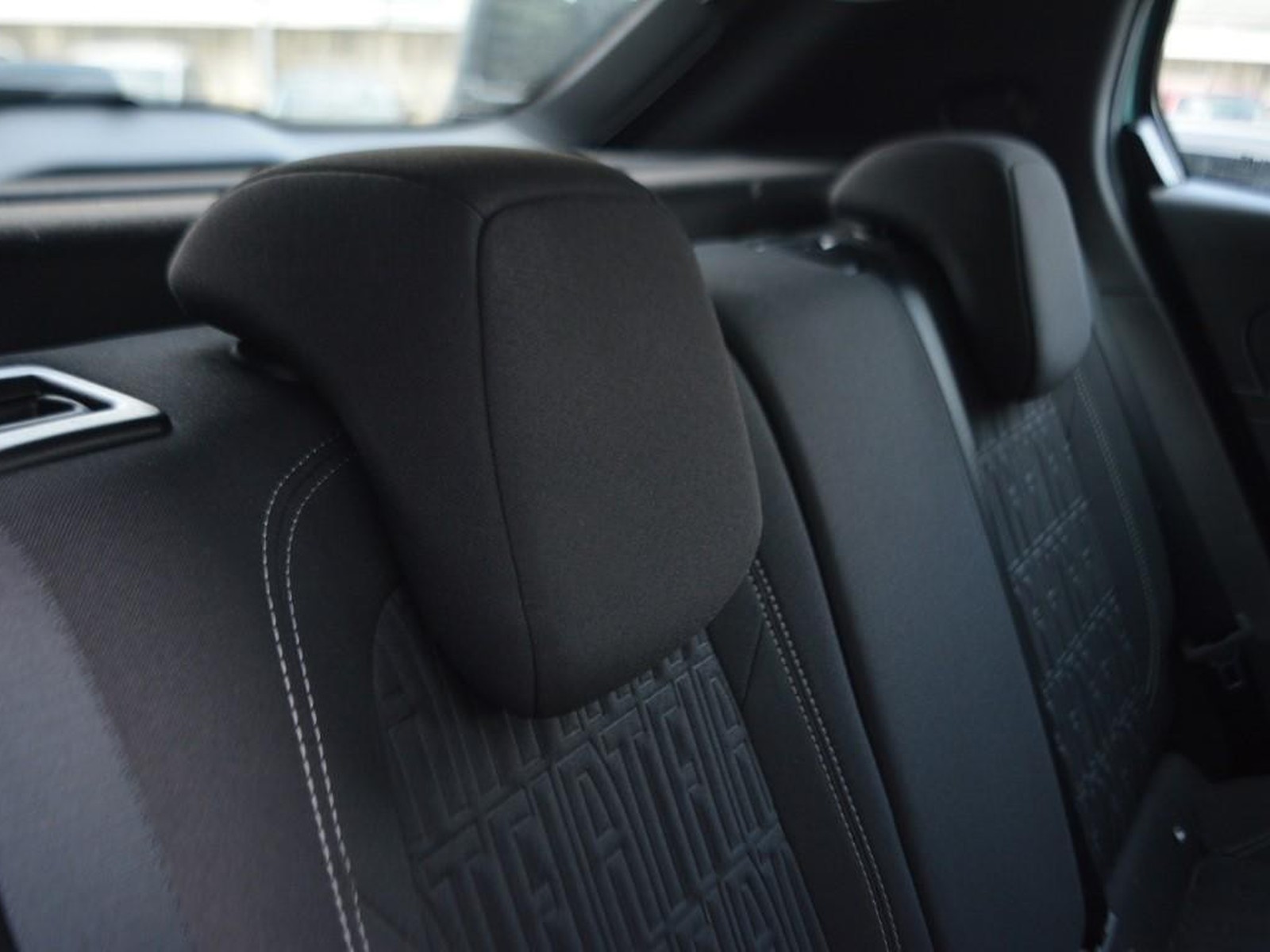 6 - Fiat 600 1.2 hybrid 145cv edct