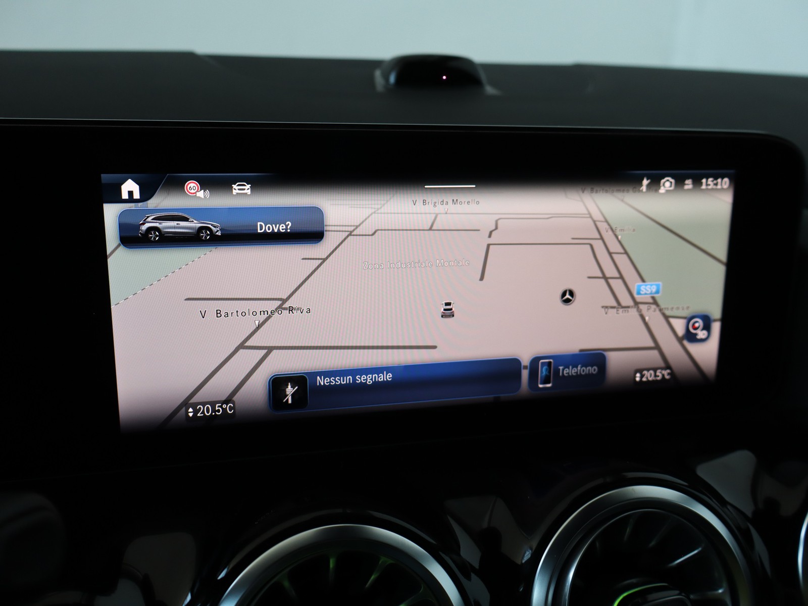 9 - Mercedes GLA 200 d amg line extra 8g-dct
