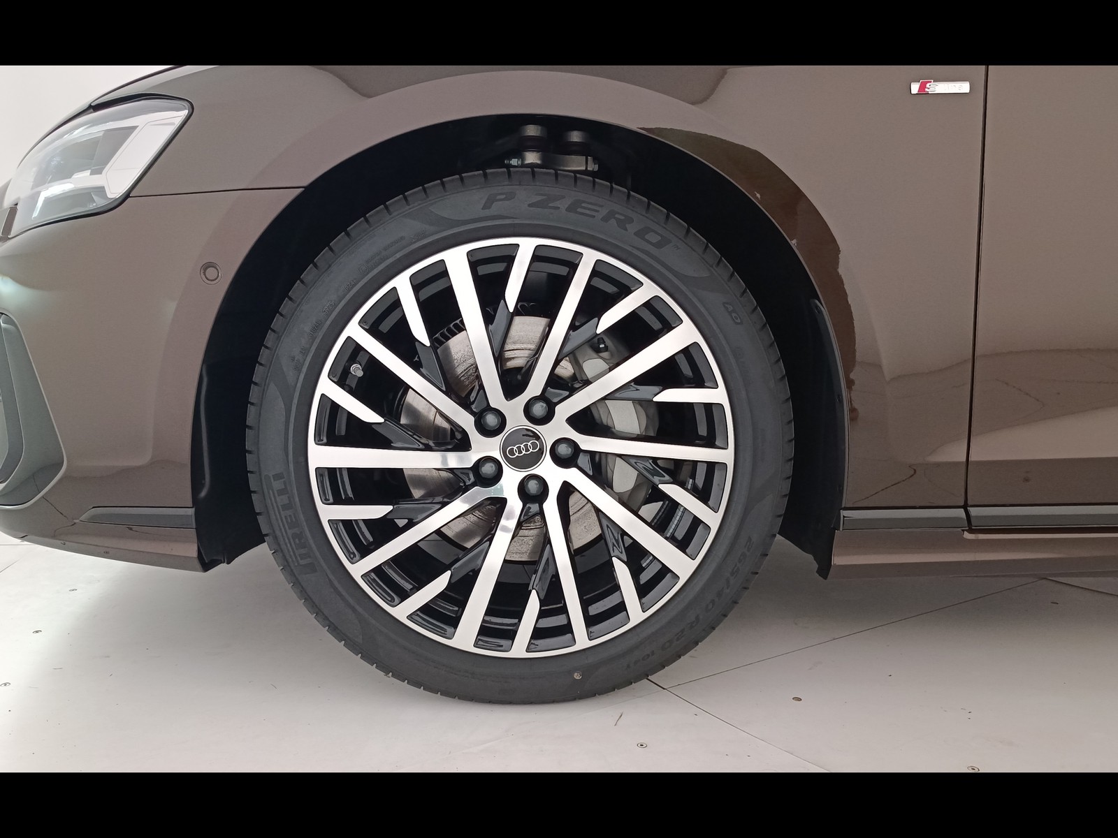 12 - Audi A8 50 3.0 v6 tdi mhev quattro tiptronic