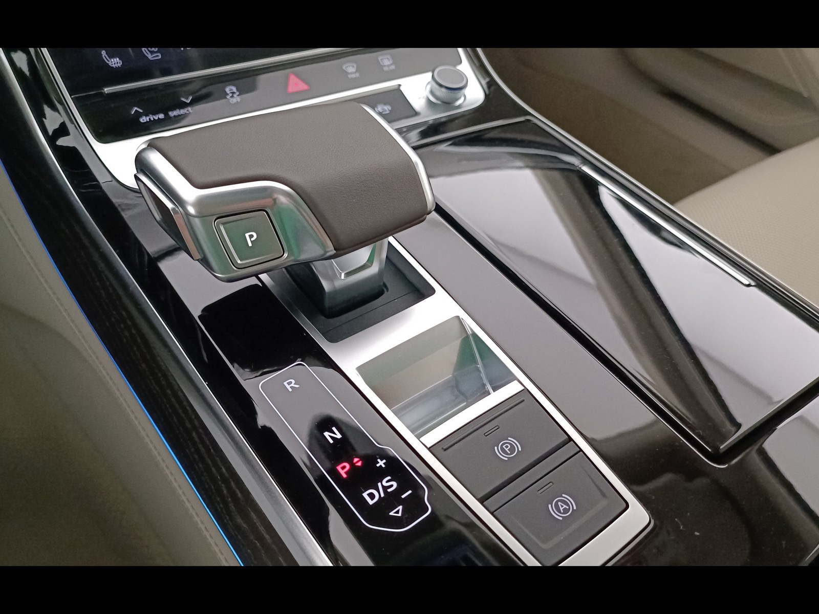 5 - Audi A8 50 3.0 v6 tdi mhev quattro tiptronic