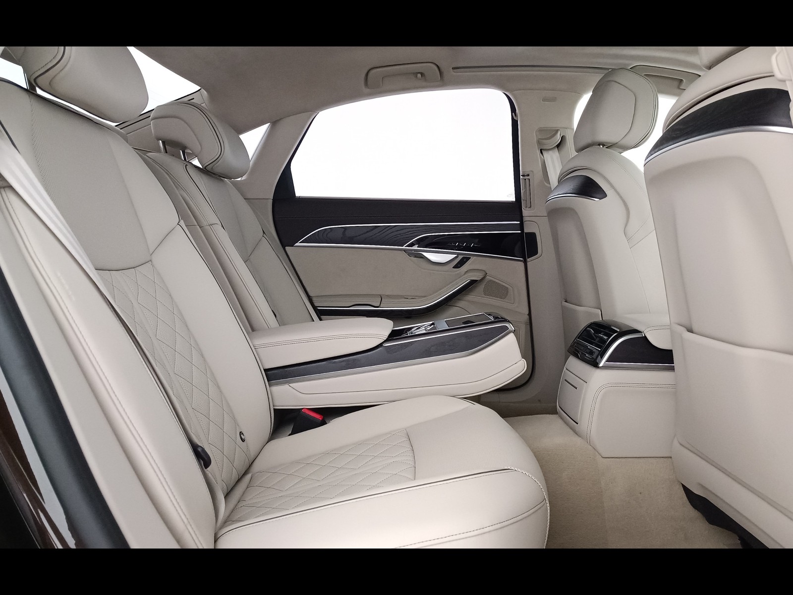 9 - Audi A8 50 3.0 v6 tdi mhev quattro tiptronic