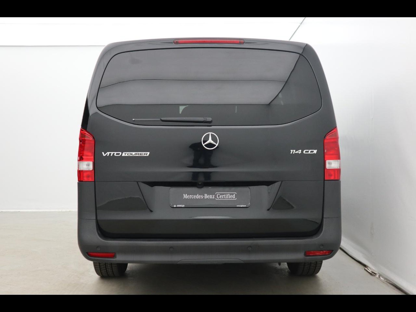 6 - Mercedes Vans Vito 114 cdi long tourer auto my20