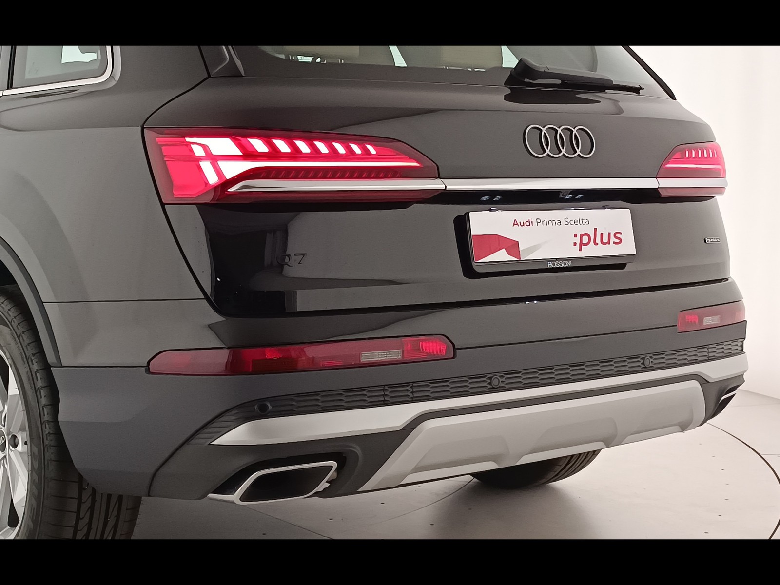 15 - Audi Q7 3.0 v6 tdi mhev 231cv business advanced quattro tiptronic 7p.ti