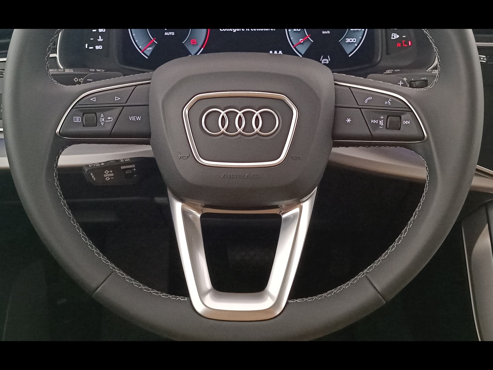 17 - Audi Q7 3.0 v6 tdi mhev 231cv business advanced quattro tiptronic 7p.ti