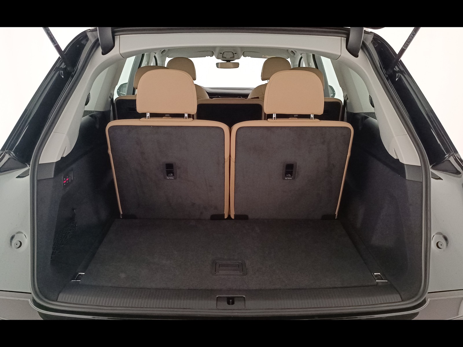 29 - Audi Q7 3.0 v6 tdi mhev 231cv business advanced quattro tiptronic 7p.ti