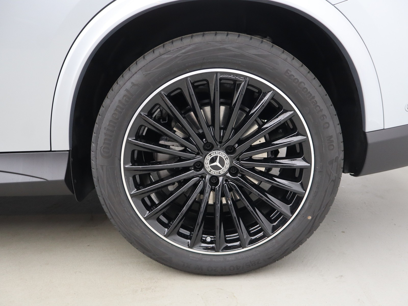 4 - Mercedes GLC suv 200 d amg line advanced 4matic 9g-tronic