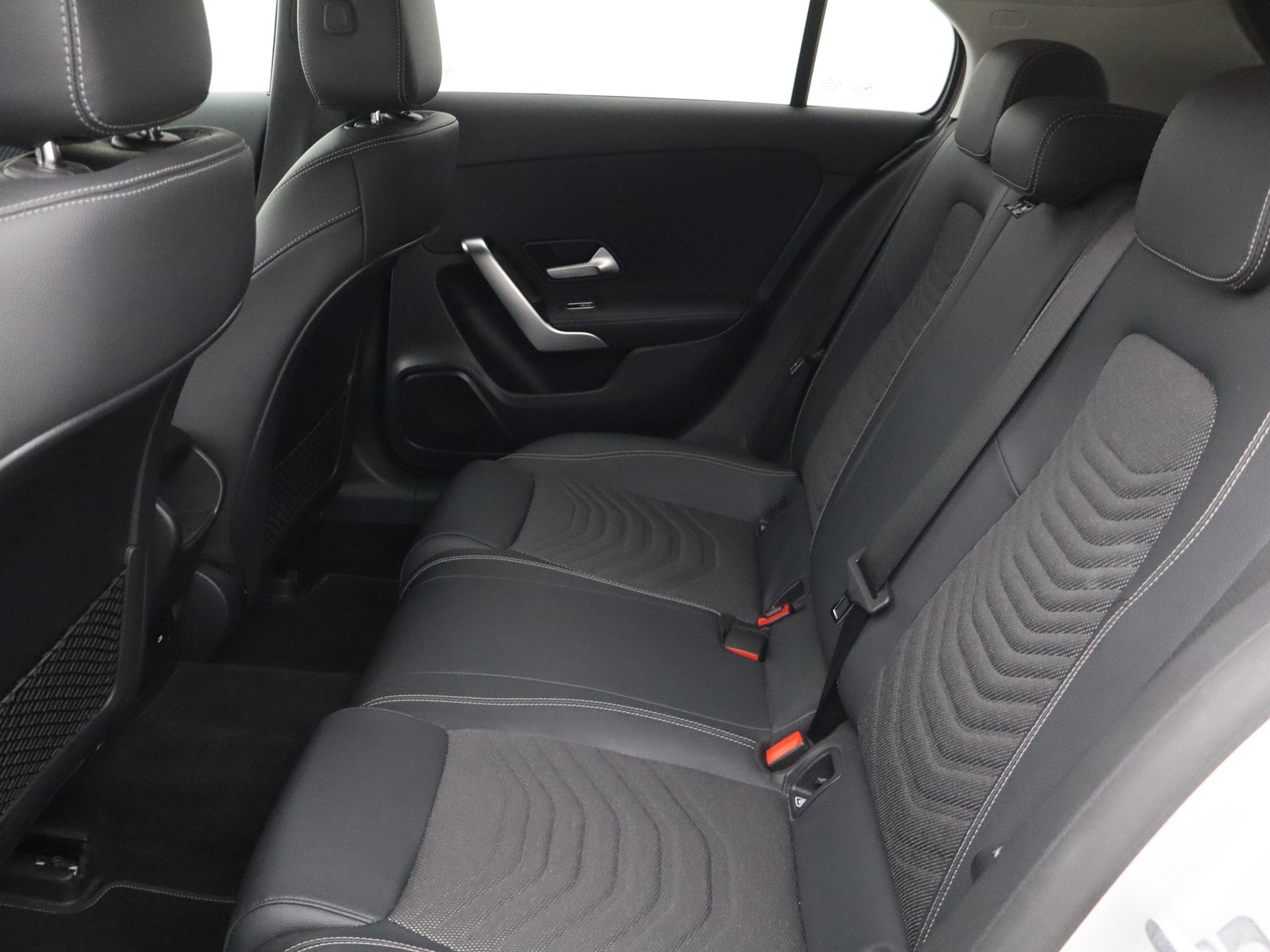 8 - Mercedes Classe A 180 d progressive advanced plus speedshift dct amg 8g