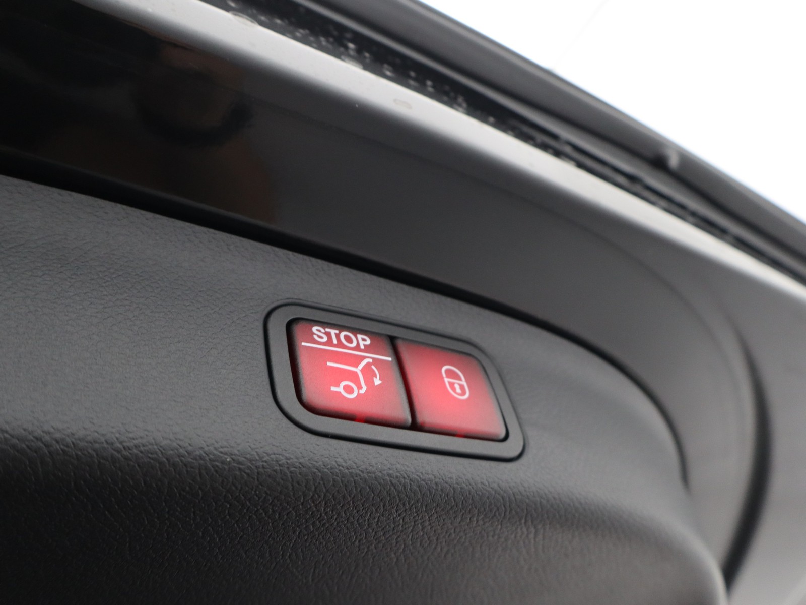 18 - Mercedes GLB 200 advanced plus 4matic 8g-edct