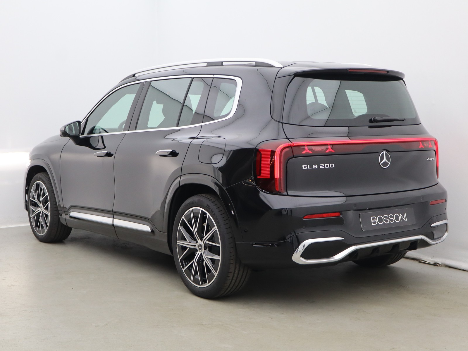 5 - Mercedes GLB 200 advanced plus 4matic 8g-edct