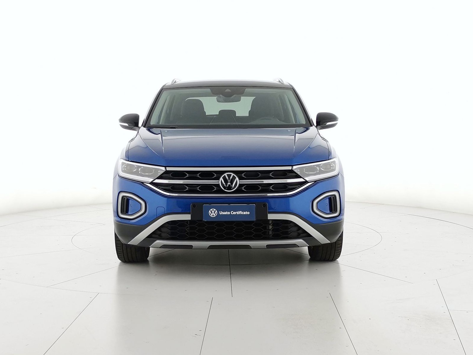 2 - Volkswagen T-Roc 1.5 tsi act style dsg