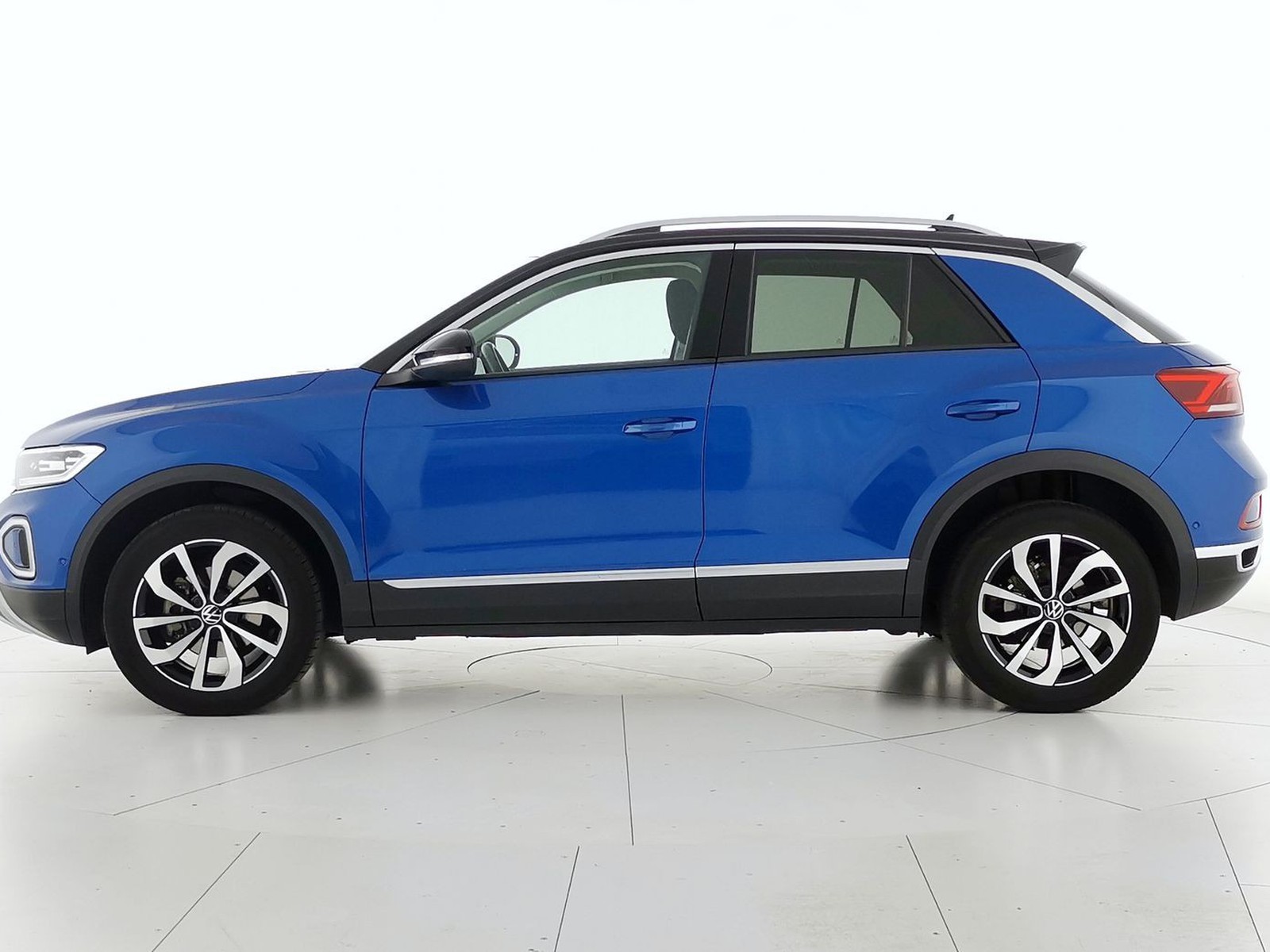 3 - Volkswagen T-Roc 1.5 tsi act style dsg