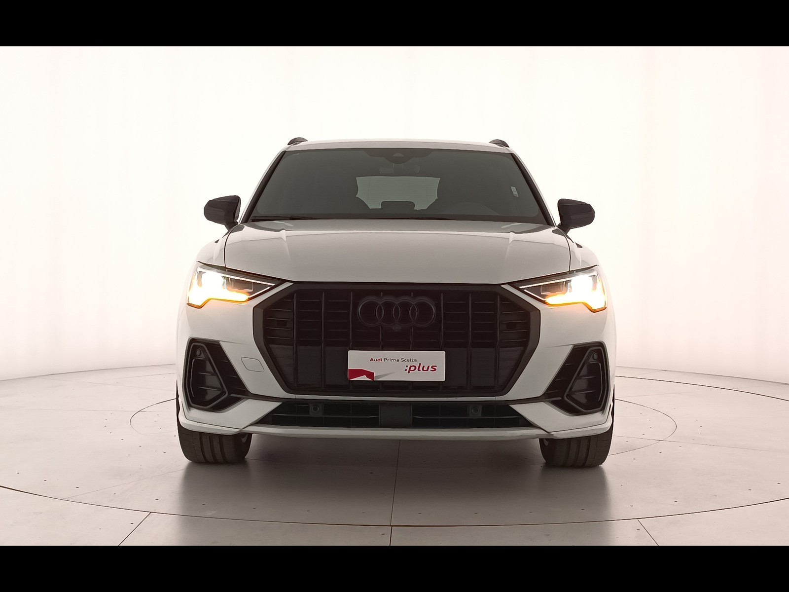 30 - Audi Q3 35 2.0 tdi s line edition s tronic
