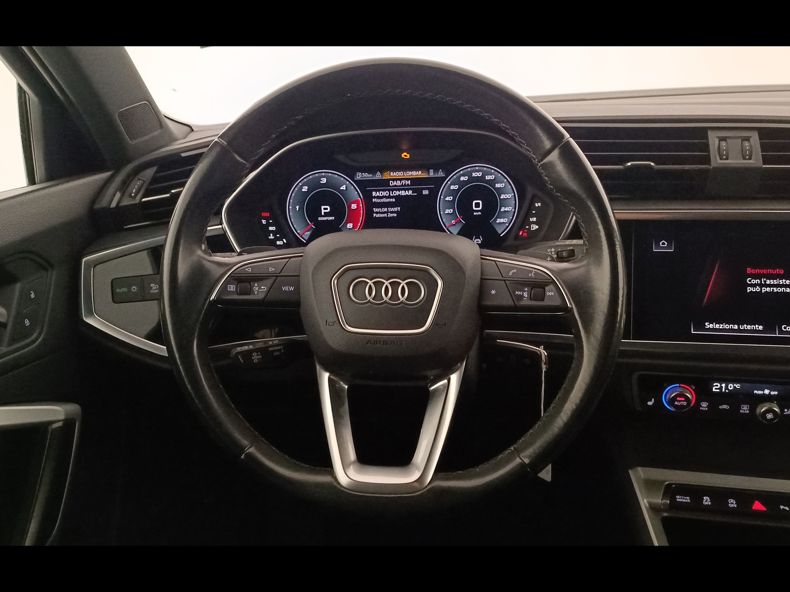 4 - Audi Q3 35 2.0 tdi s line edition s tronic