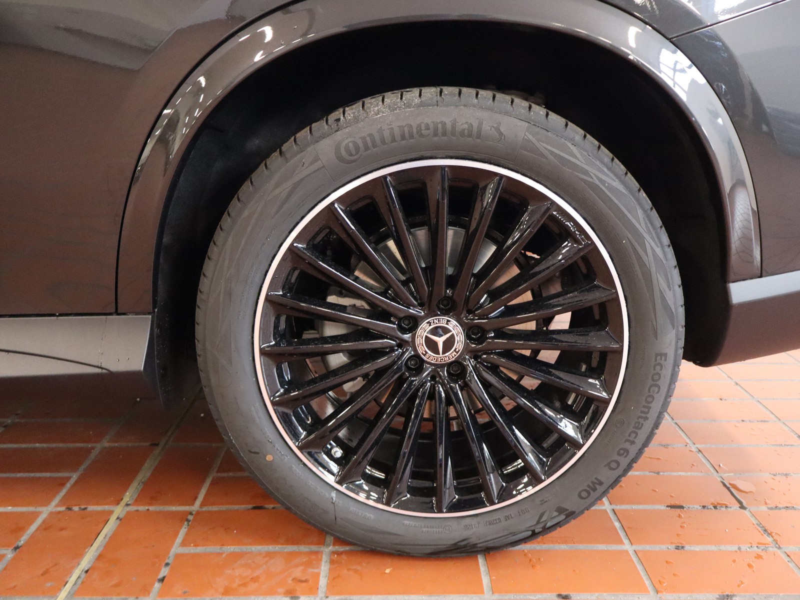 4 - Mercedes GLC suv 200 d amg line advanced 4matic 9g-tronic