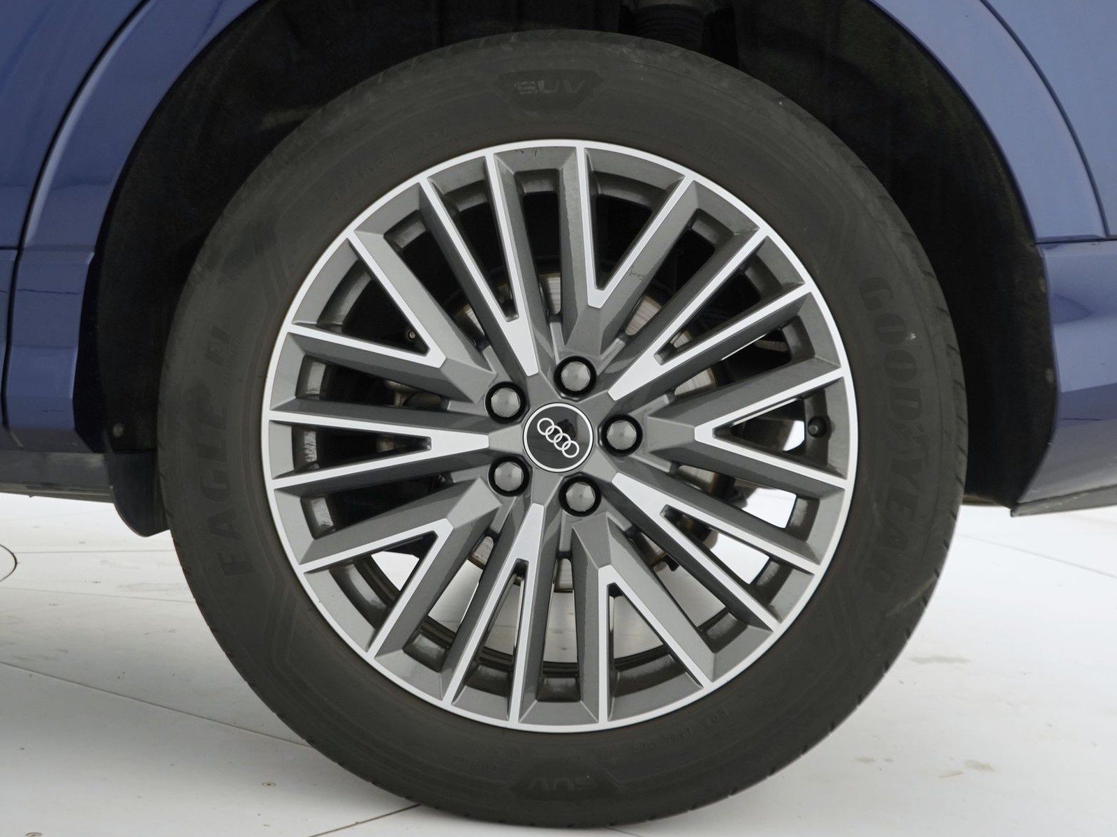 12 - Audi Q3 sportback 35 2.0 tdi s line edition s tronic
