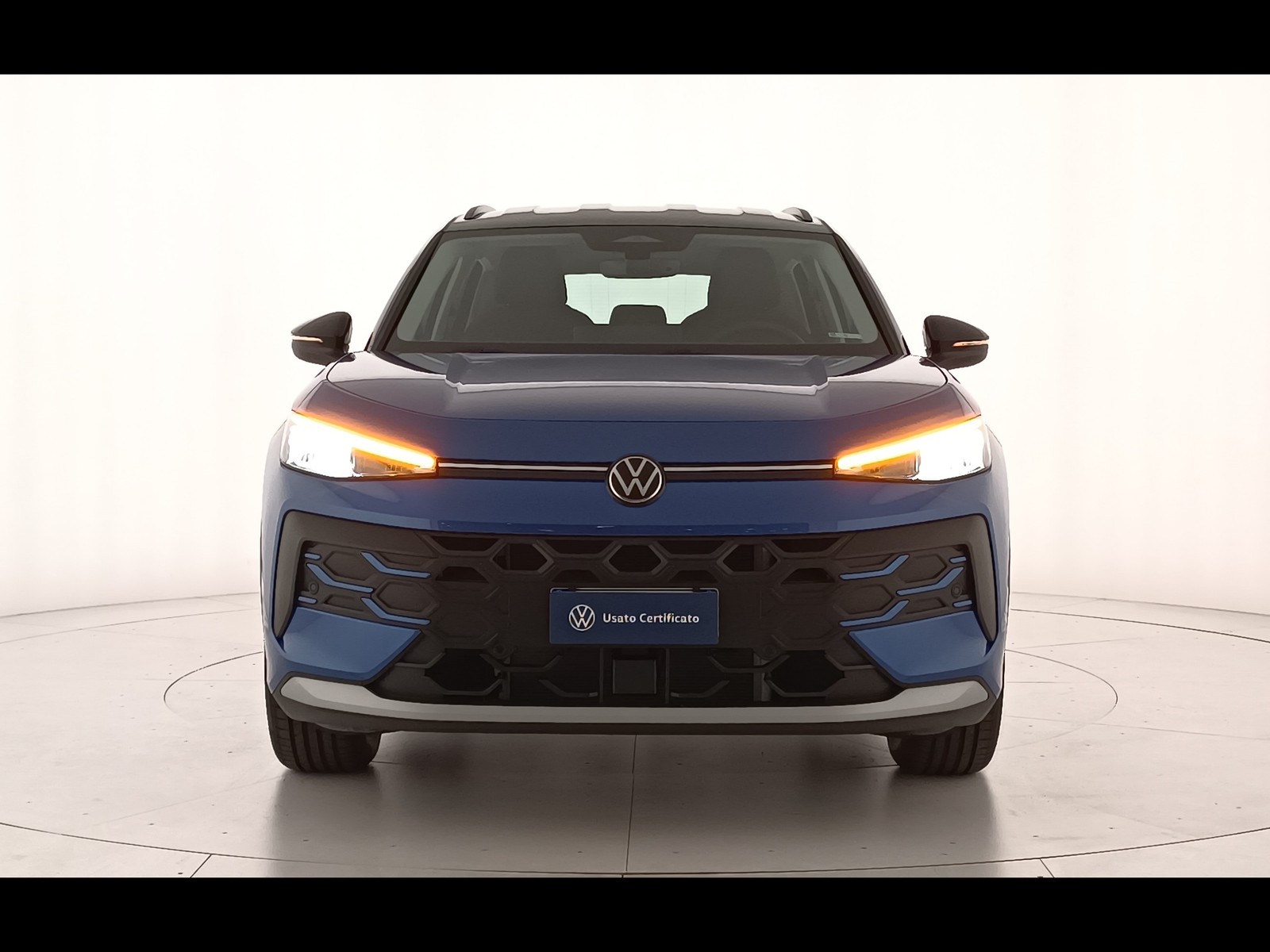 29 - Volkswagen T-Roc 1.5 etsi act 115cv life dsg