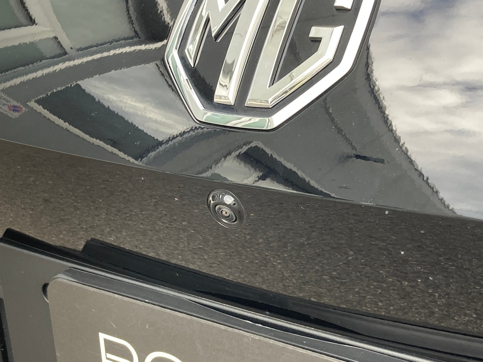 20 - Mg MG4 luxury
