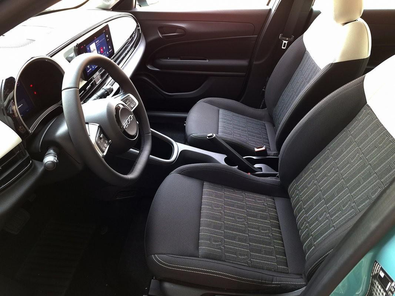 11 - Fiat 600 1.2 hybrid 110cv pop edct