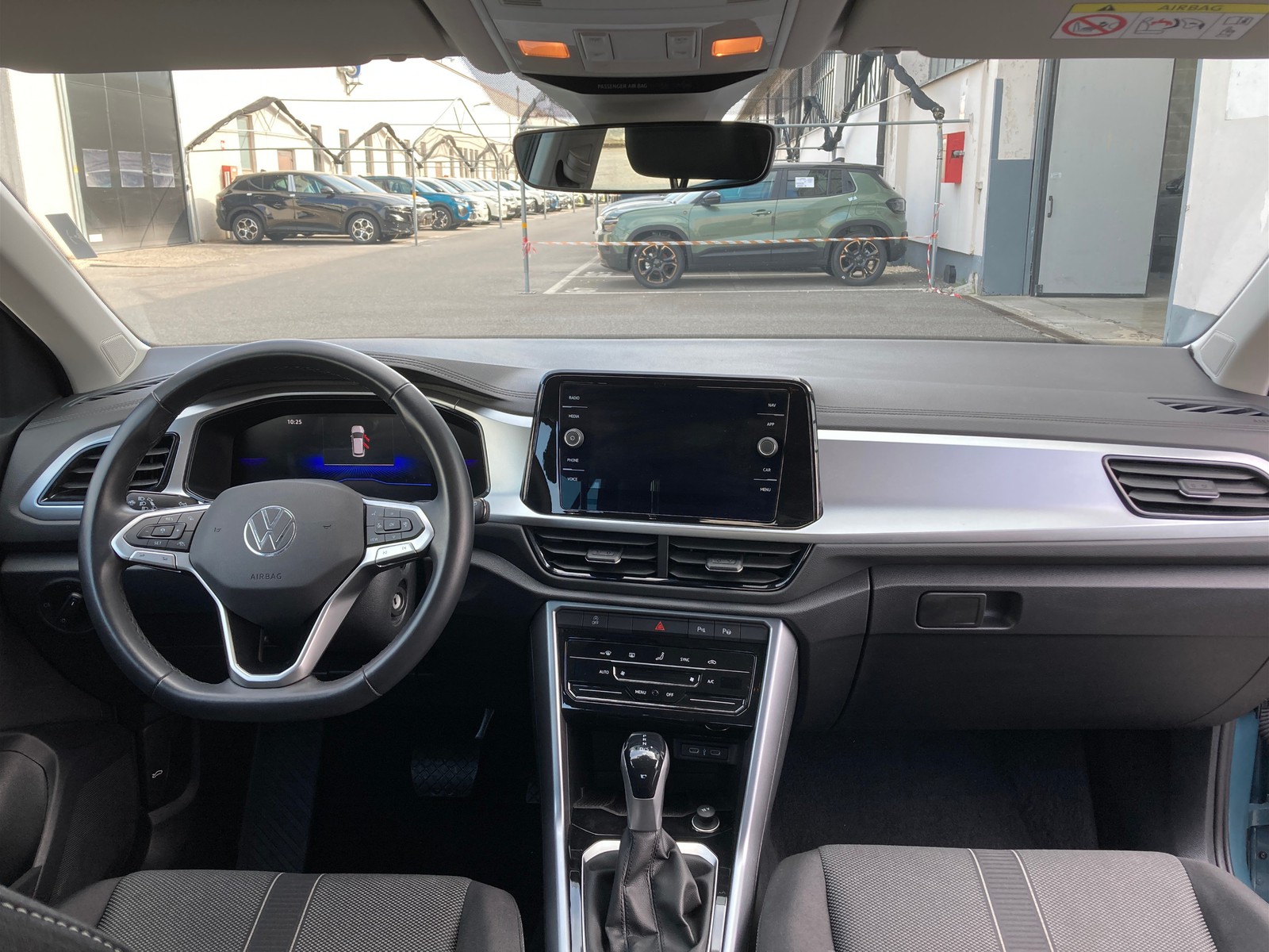 14 - Volkswagen T-Roc 2.0 tdi scr 150cv life dsg