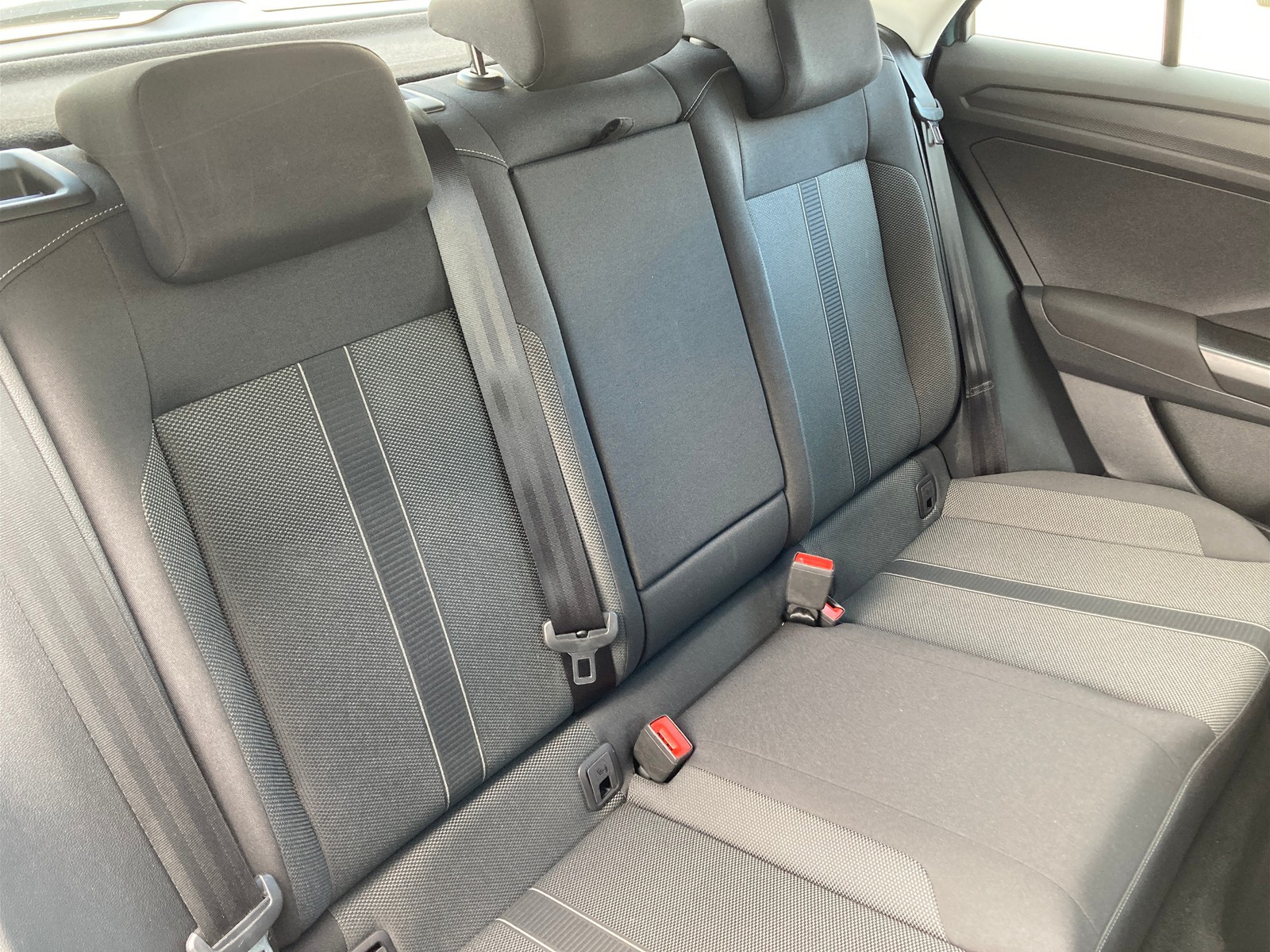 10 - Volkswagen T-Roc 2.0 tdi scr 150cv life dsg