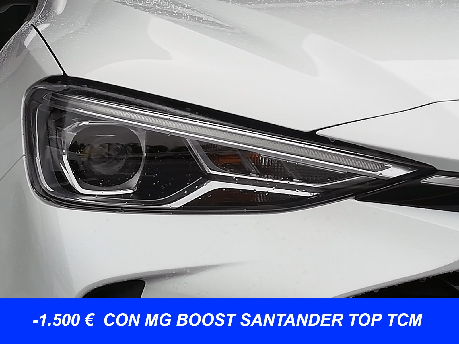 14 - Mg ZS 1.5 hybrid+ luxury auto