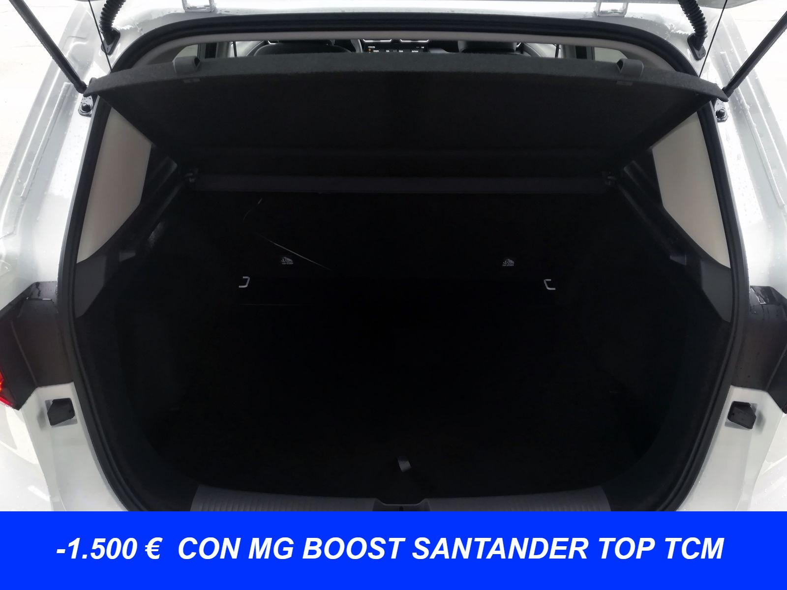 6 - Mg ZS 1.5 hybrid+ luxury auto