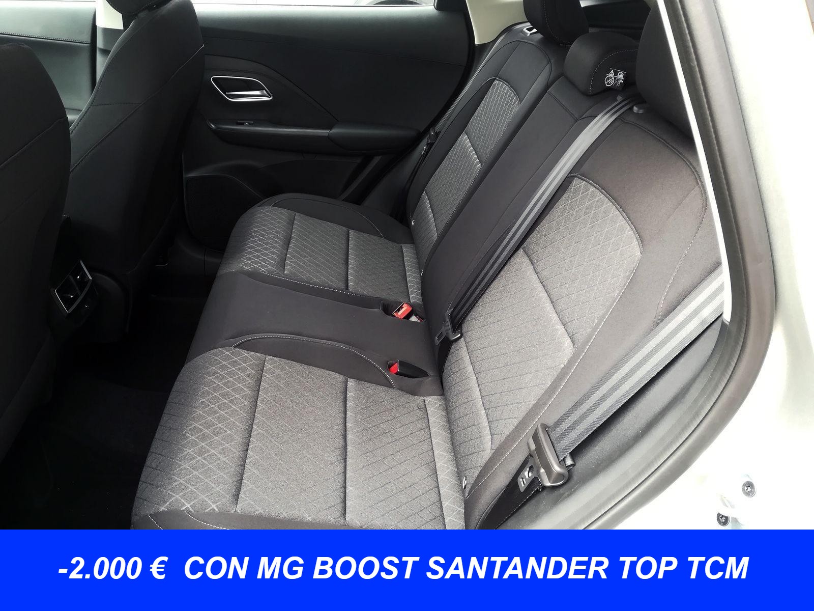 12 - Mg ZS 1.5 hybrid+ comfort auto