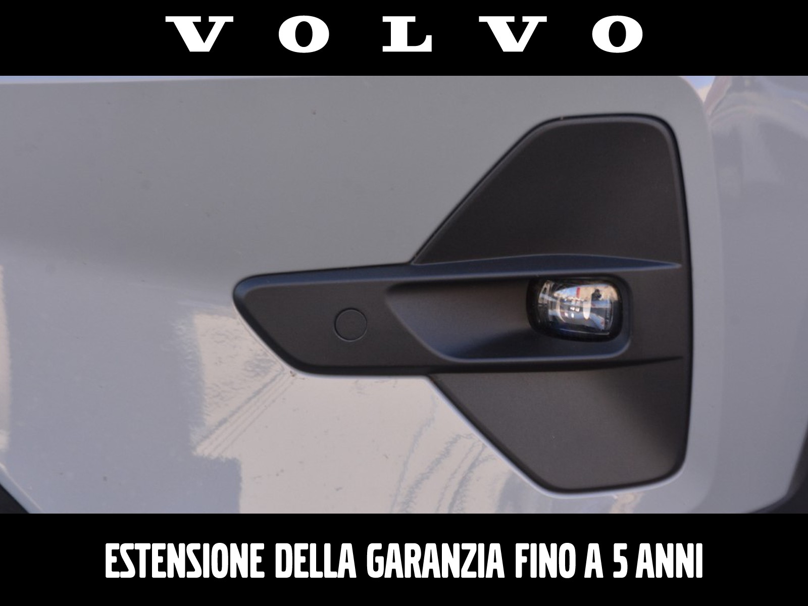 22 - Volvo XC40 2.0 b3 core automatico