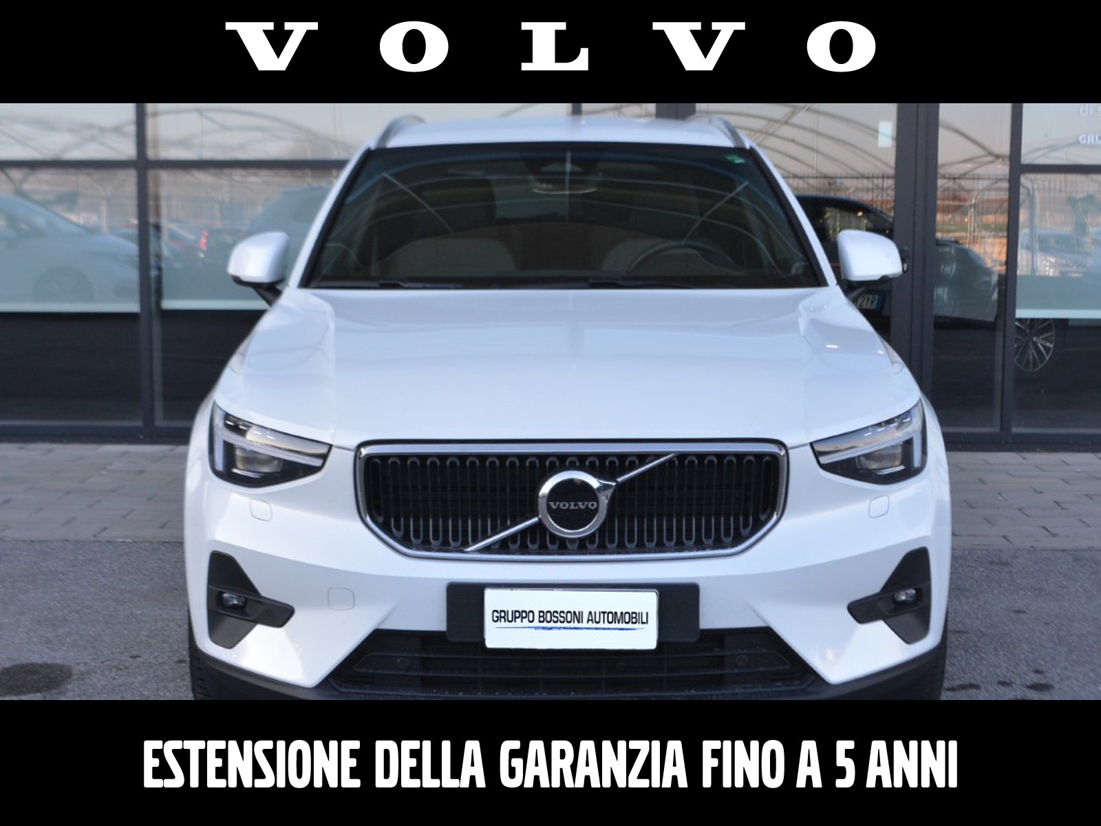 2 - Volvo XC40 2.0 b3 core automatico
