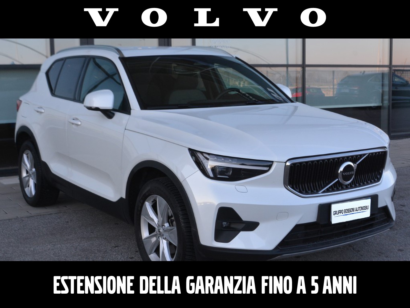 3 - Volvo XC40 2.0 b3 core automatico