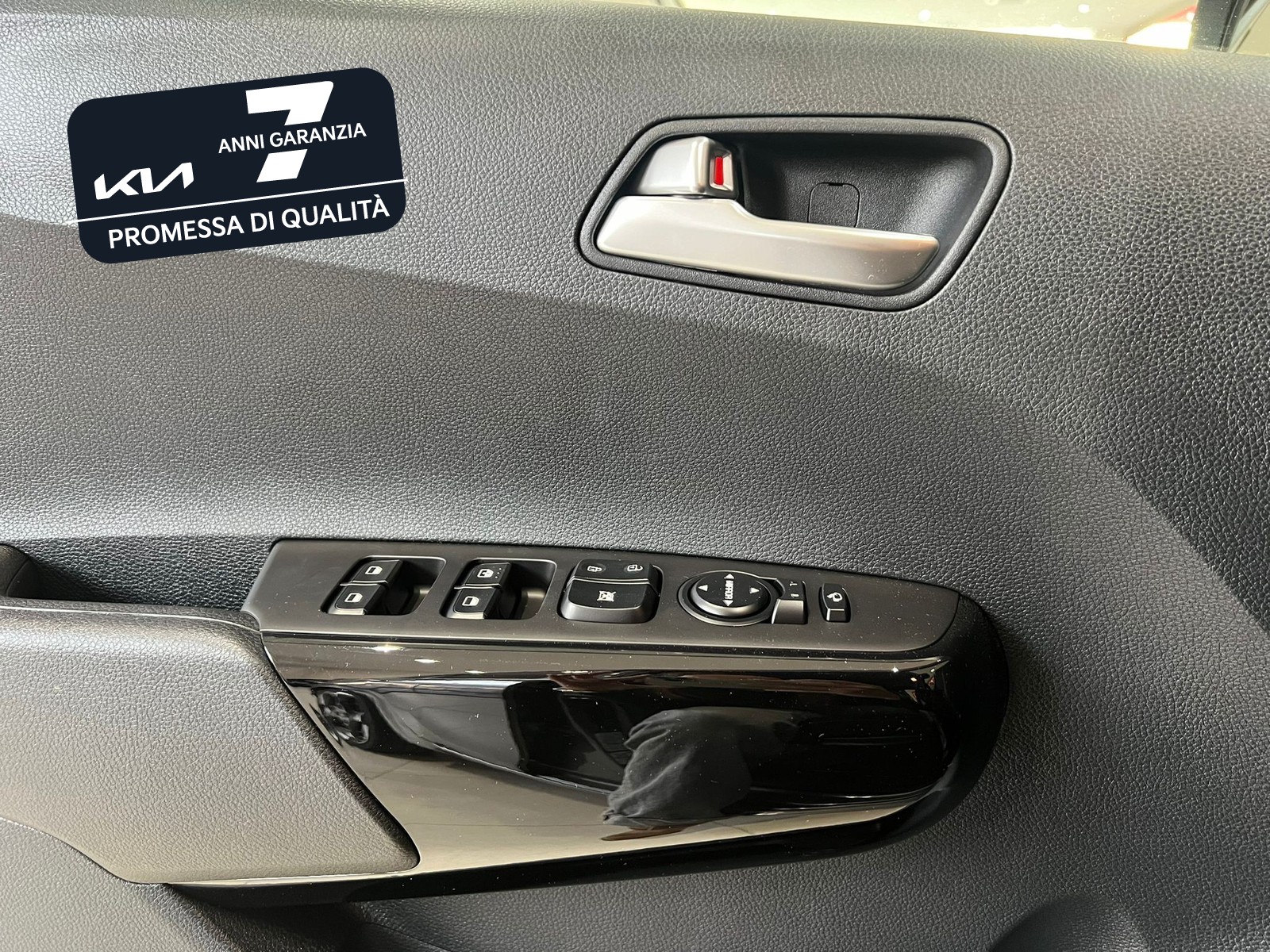 16 - Kia Picanto 1.0 mpi gpl 20th anniversary edition