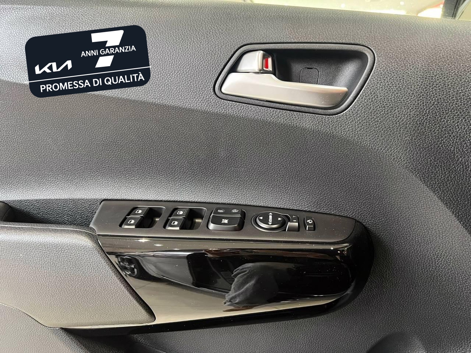 16 - Kia Picanto 1.0 mpi gpl 20th anniversary edition