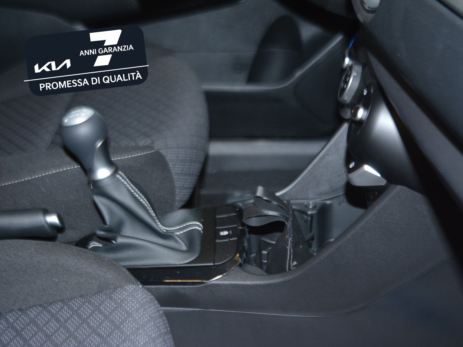 12 - Kia Picanto 1.0 mpi gpl 20th anniversary edition