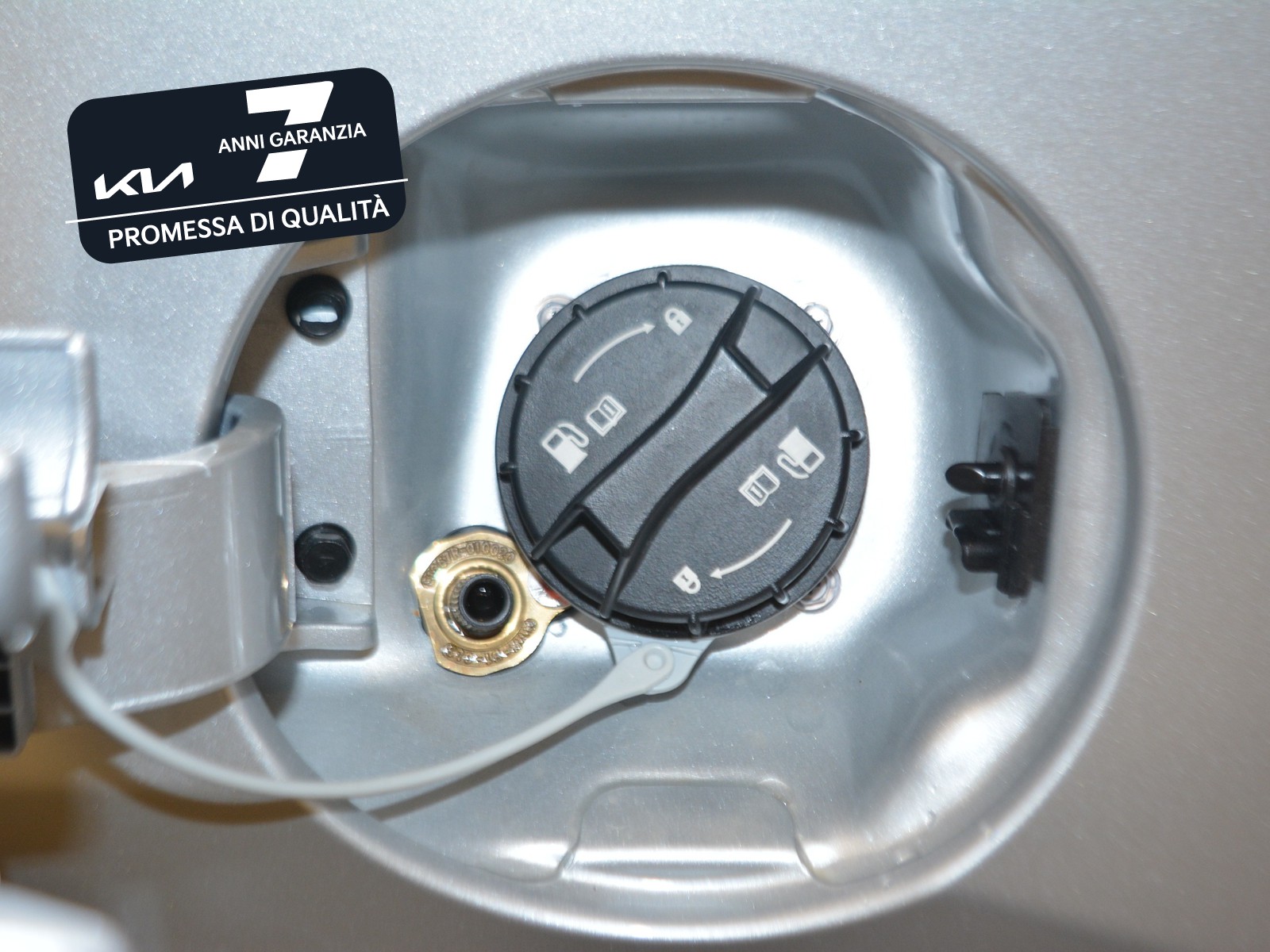 14 - Kia Picanto 1.0 mpi gpl 20th anniversary edition