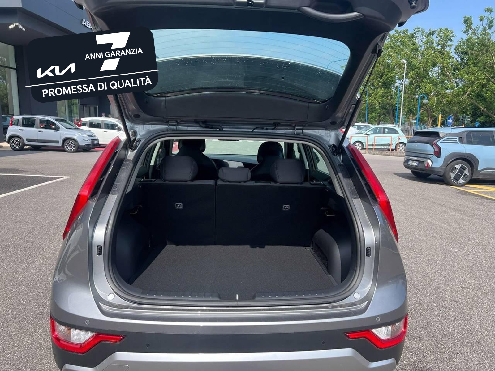 14 - Kia Niro 1.6 gdi hev tri-fuel 126cv business dct6