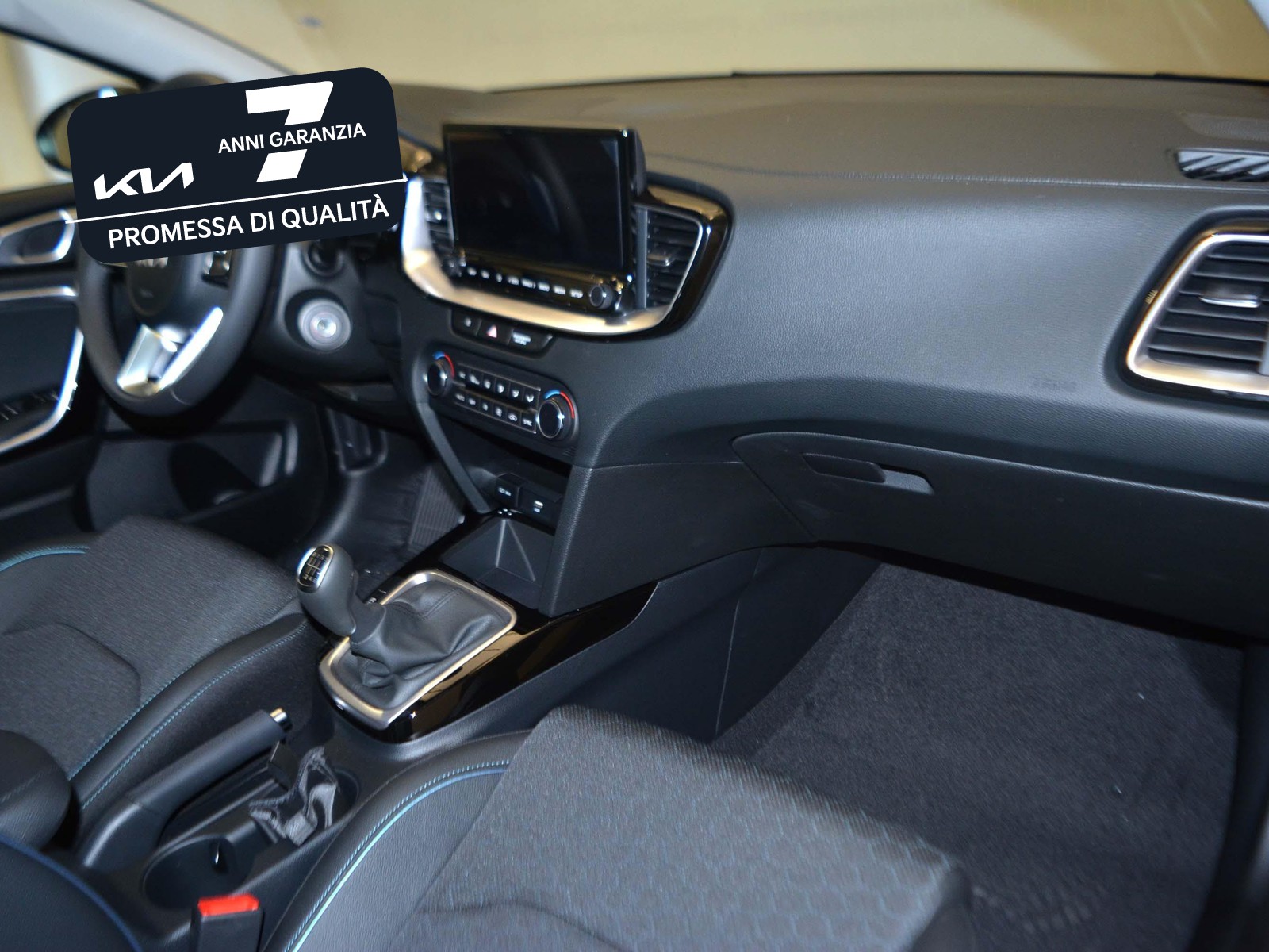 8 - Kia Xceed 1.0 t-gdi gpl 94cv business mt